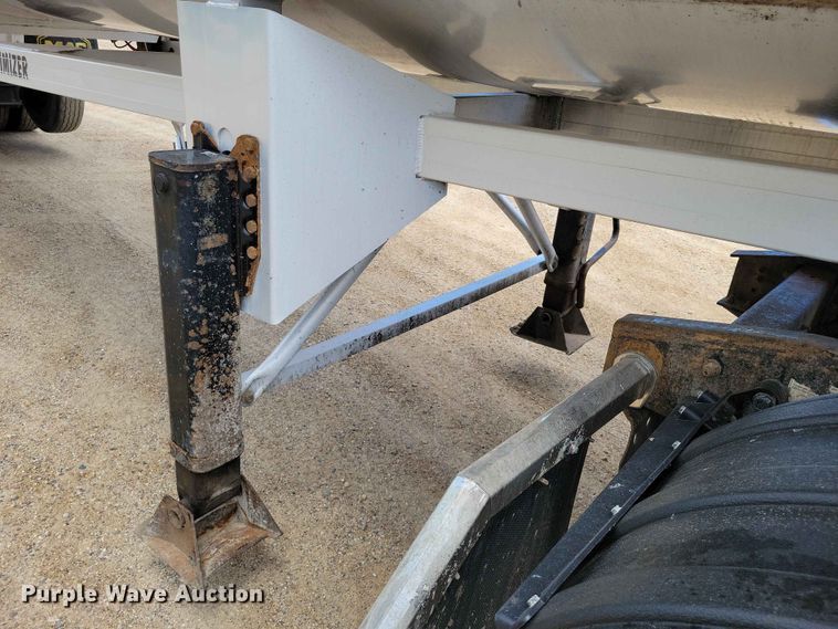 image for item EA2391 2017 Mac Trailer end dump trailer