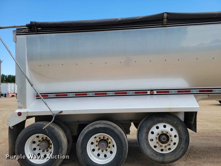 image for item EA2391 2017 Mac Trailer end dump trailer