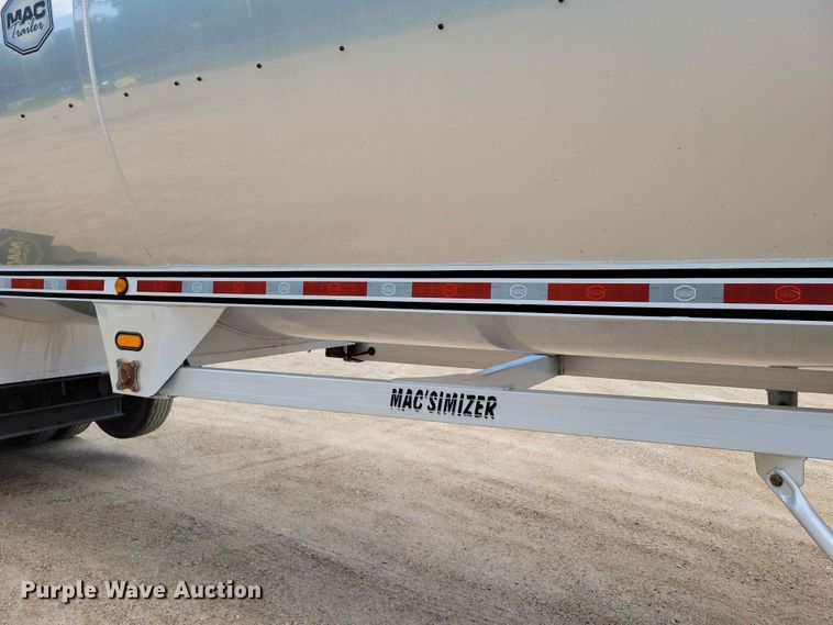 image for item EA2391 2017 Mac Trailer end dump trailer