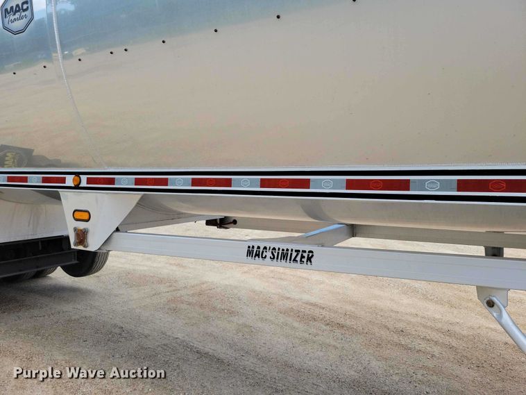 image for item EA2391 2017 Mac Trailer end dump trailer