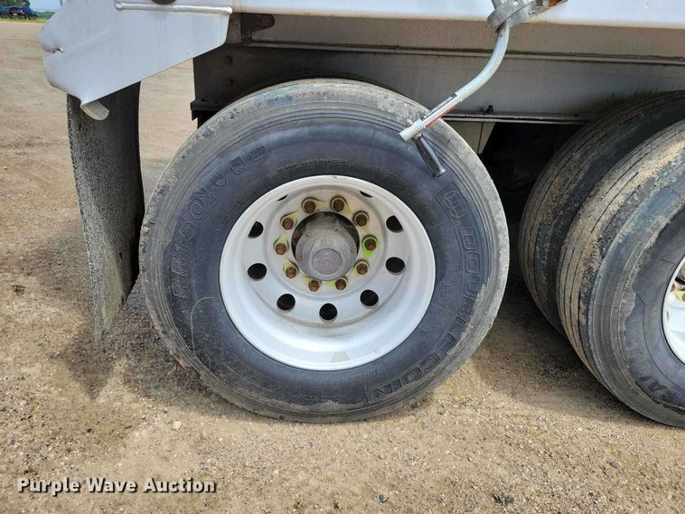 image for item EA2391 2017 Mac Trailer end dump trailer