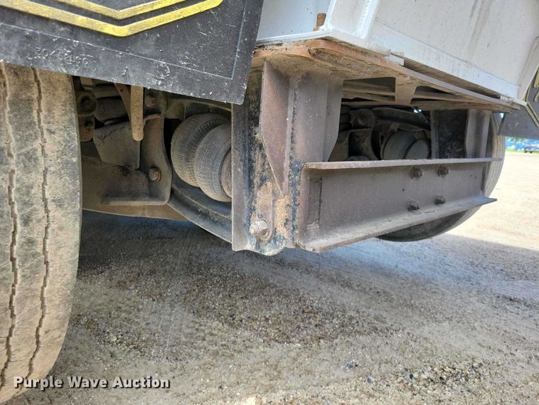 image for item EA2391 2017 Mac Trailer end dump trailer