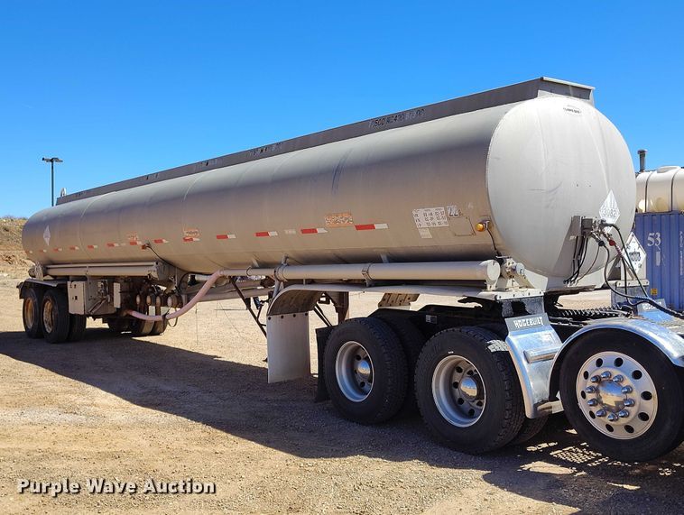 image for item ED0101 1978 Beall tank trailer