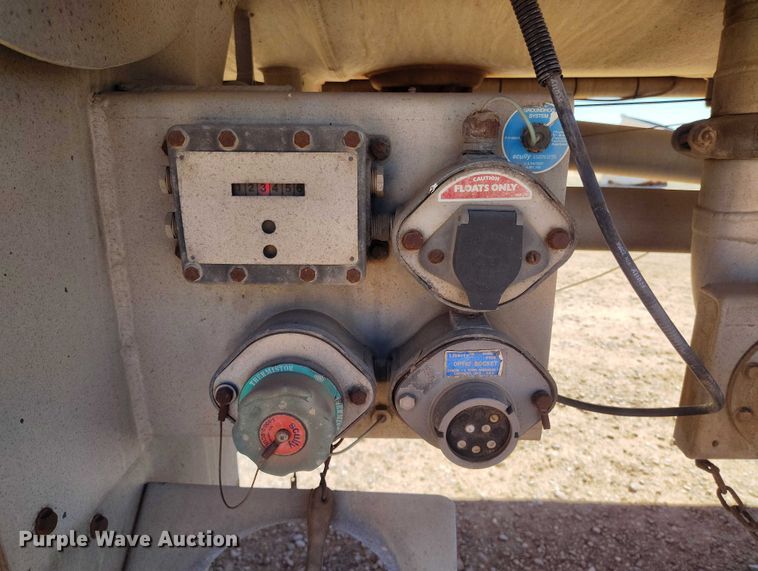 image for item ED0101 1978 Beall tank trailer