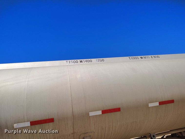 image for item ED0101 1978 Beall tank trailer