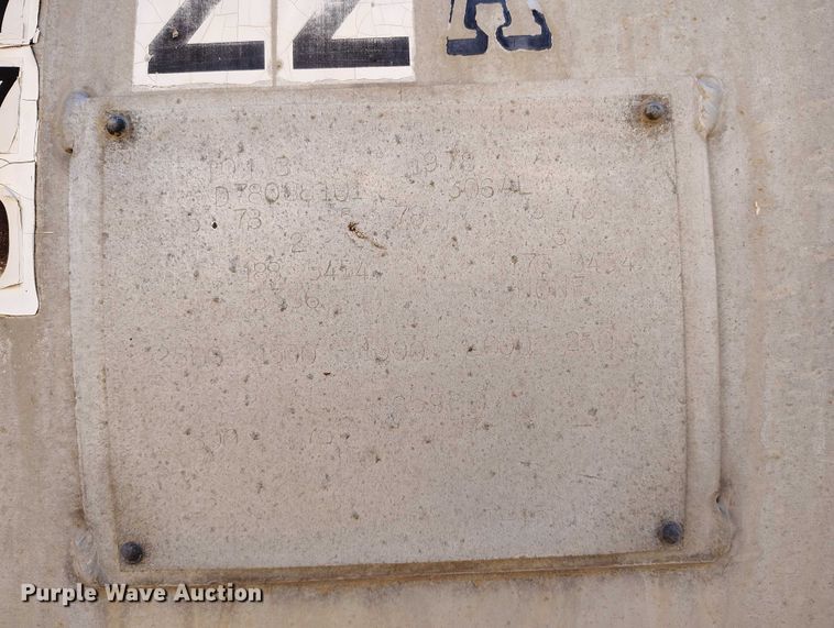 image for item ED0101 1978 Beall tank trailer