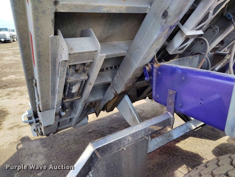 image for item ED0127 2023 Mack Granite roll-off container truck