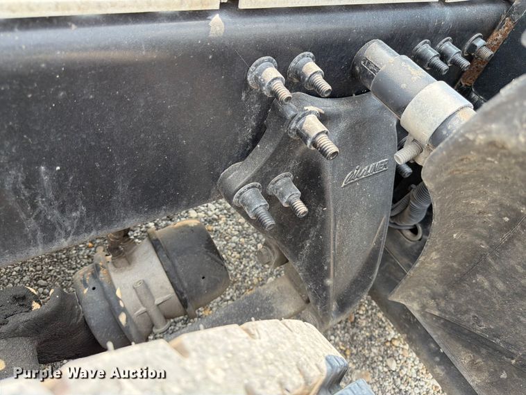 image for item ED5303 2015 Freightliner Cascadia semi truck