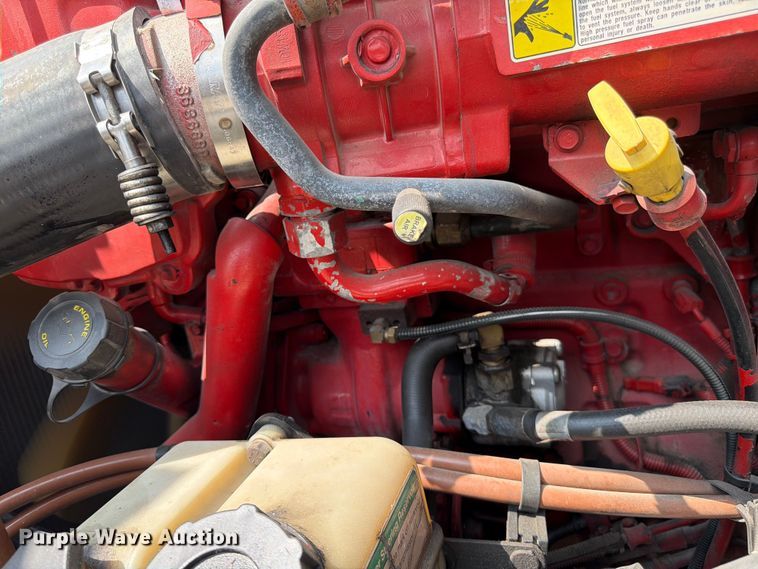 image for item ED5303 2015 Freightliner Cascadia semi truck