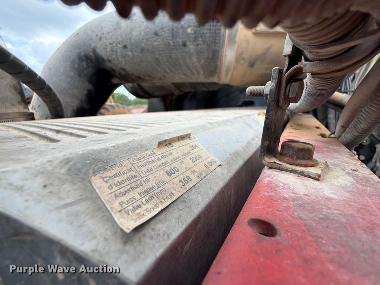 image for item ED5312 2001 Mack CL733 semi truck