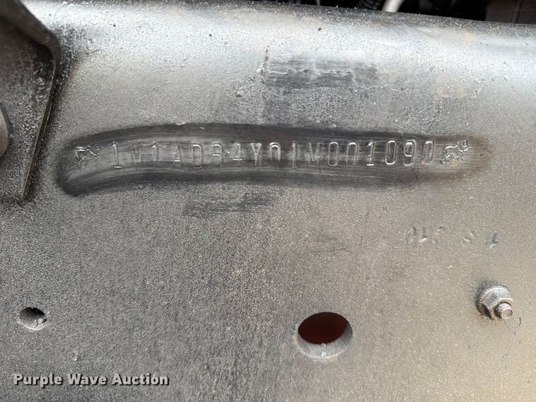 image for item ED5312 2001 Mack CL733 semi truck