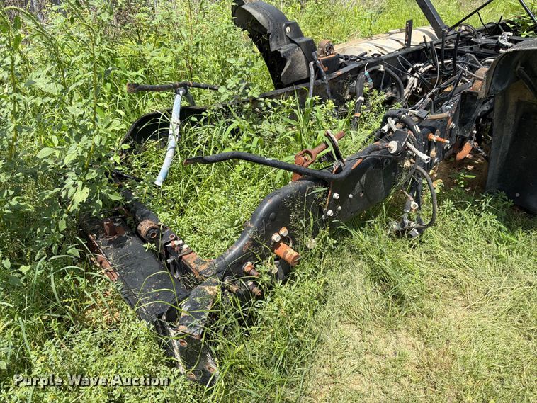 image for item ED5315 2003 Mack CL700 truck cab and chassis