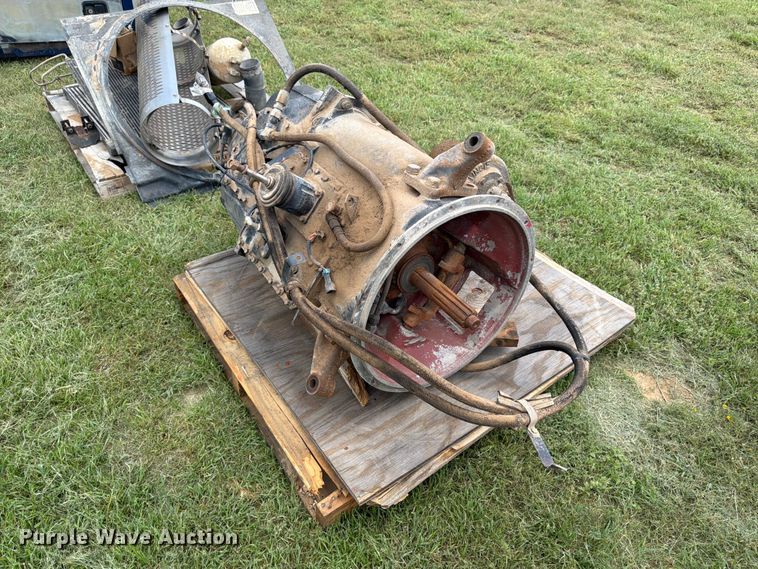 image for item ED5315 2003 Mack CL700 truck cab and chassis