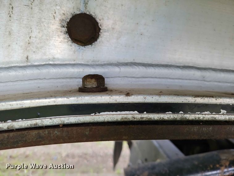 image for item EE1054 2015 Mac end dump trailer