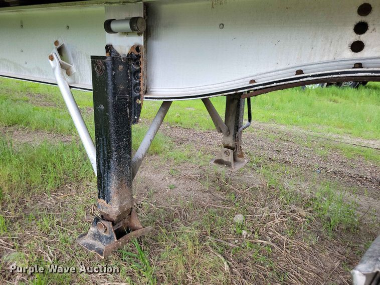 image for item EE1054 2015 Mac end dump trailer