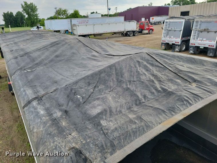 image for item EE1054 2015 Mac end dump trailer