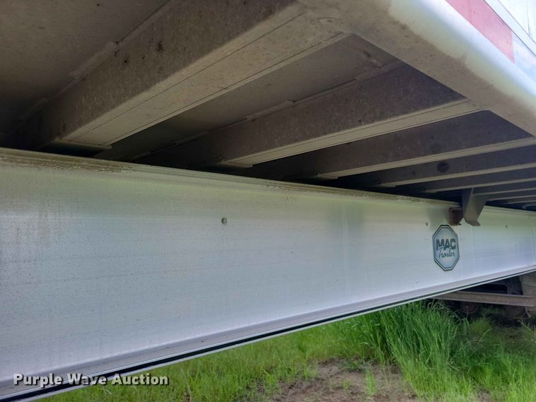 image for item EE1054 2015 Mac end dump trailer