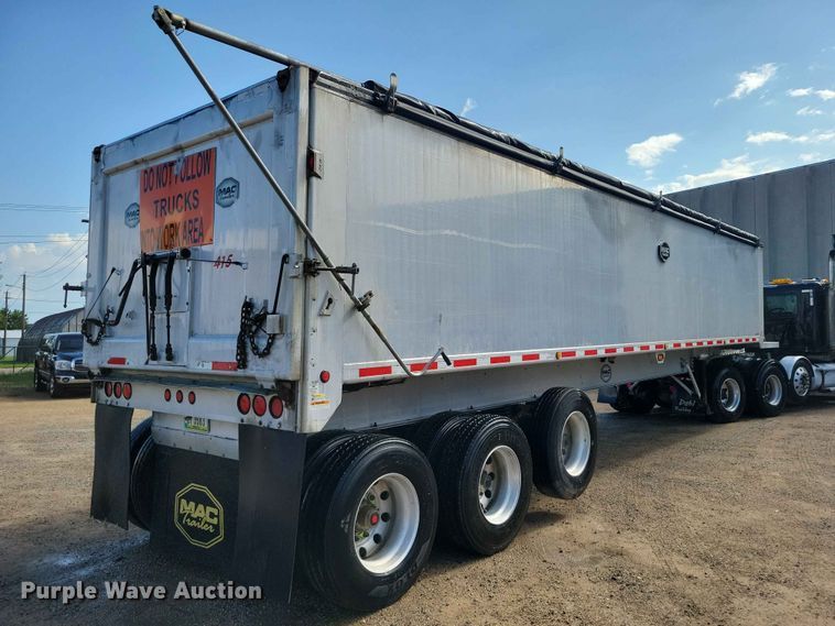 image for item EE1055 2015 Mac end dump trailer