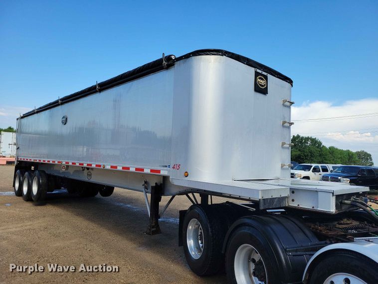 image for item EE1055 2015 Mac end dump trailer
