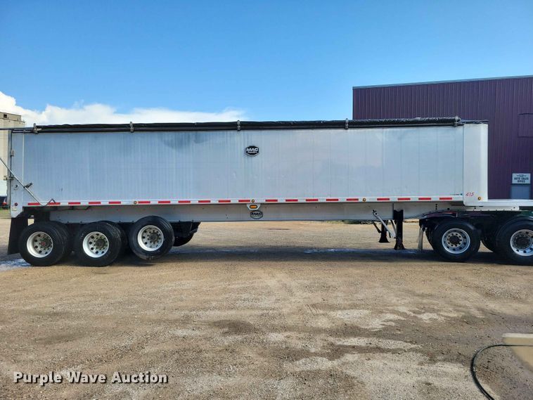 image for item EE1055 2015 Mac end dump trailer