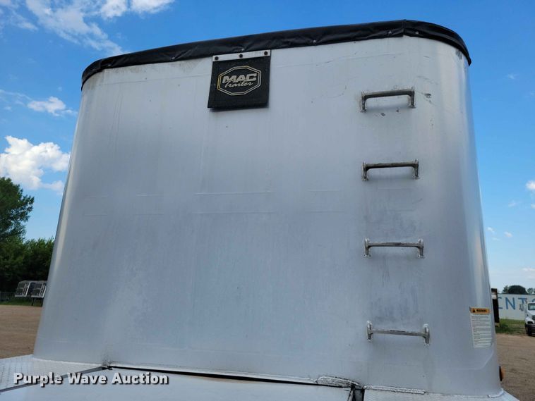image for item EE1055 2015 Mac end dump trailer