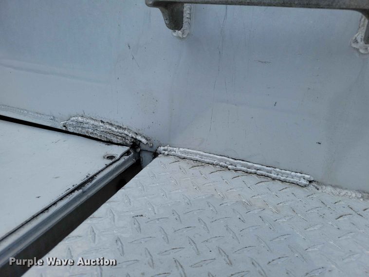 image for item EE1055 2015 Mac end dump trailer