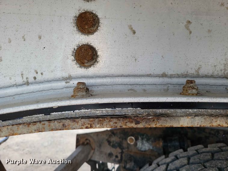 image for item EE1055 2015 Mac end dump trailer