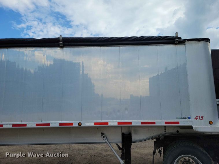 image for item EE1055 2015 Mac end dump trailer