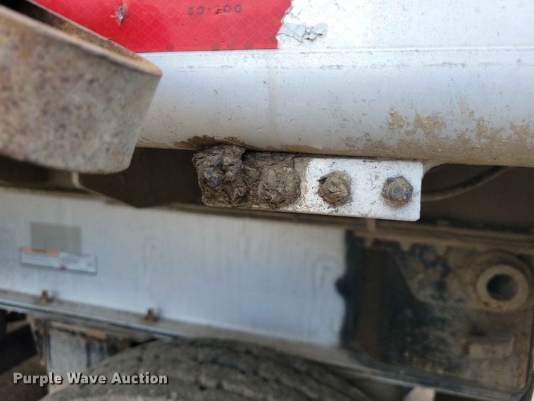 image for item EE1055 2015 Mac end dump trailer