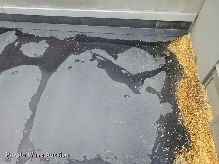 image for item EE1055 2015 Mac end dump trailer