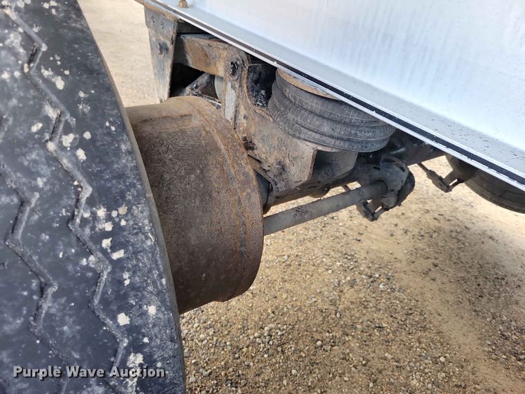 image for item EE1055 2015 Mac end dump trailer