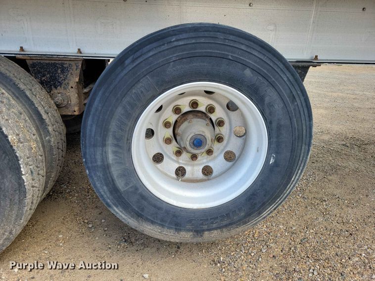 image for item EE1055 2015 Mac end dump trailer
