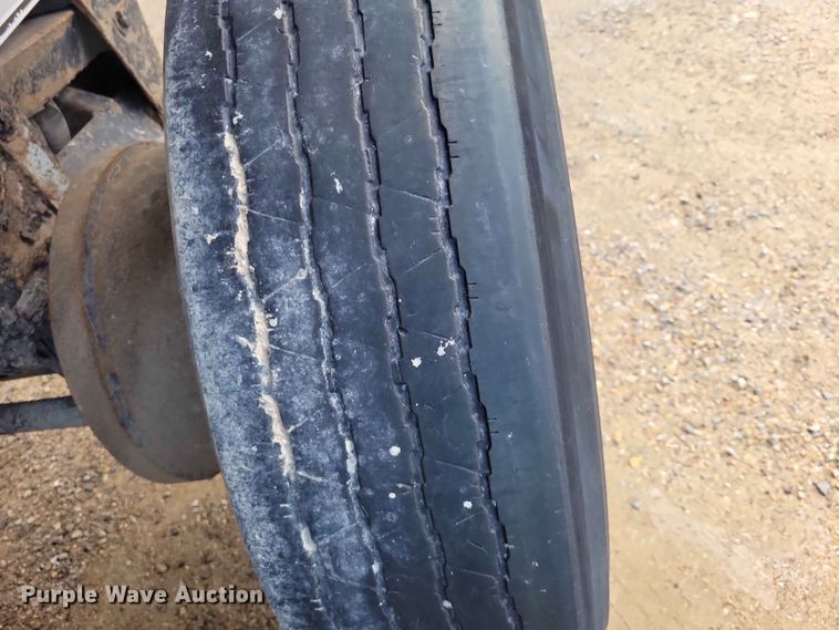 image for item EE1055 2015 Mac end dump trailer