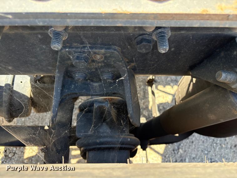 image for item EF1219 2020 International LT625 semi truck