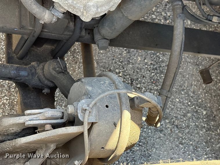 image for item EF1219 2020 International LT625 semi truck
