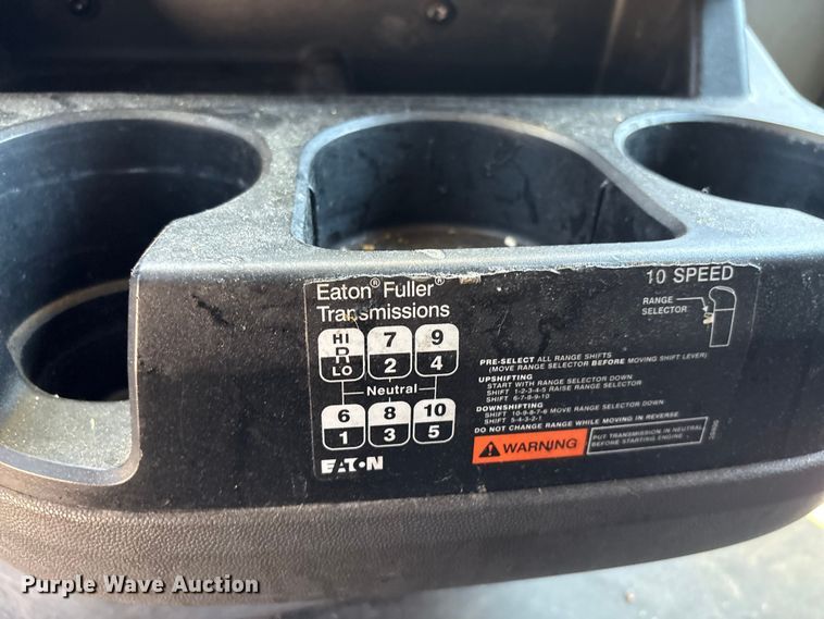 image for item EF1219 2020 International LT625 semi truck