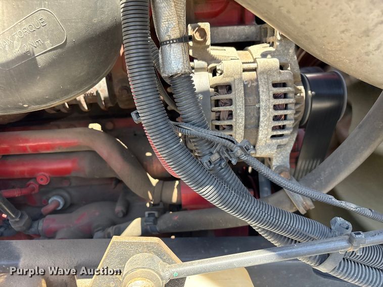 image for item EF1219 2020 International LT625 semi truck