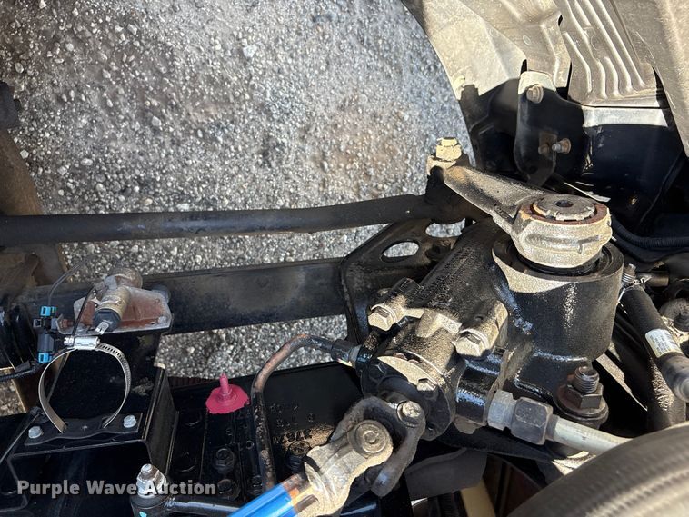 image for item EF1220 2019 International LT625 semi truck
