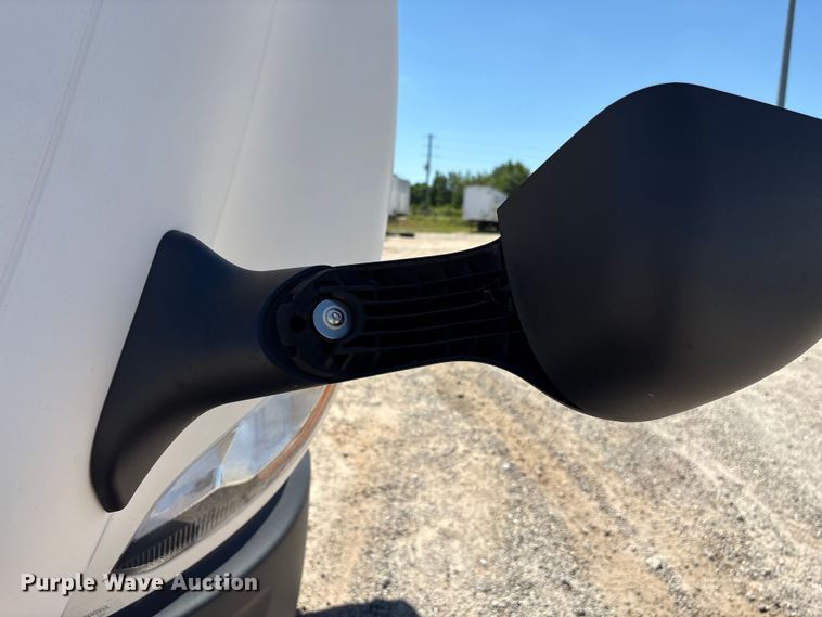 image for item EF1220 2019 International LT625 semi truck
