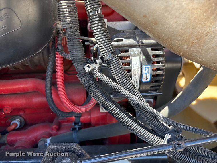 image for item EF1220 2019 International LT625 semi truck