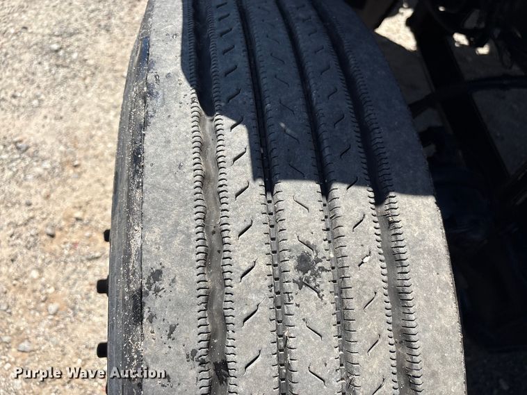 image for item EF1220 2019 International LT625 semi truck