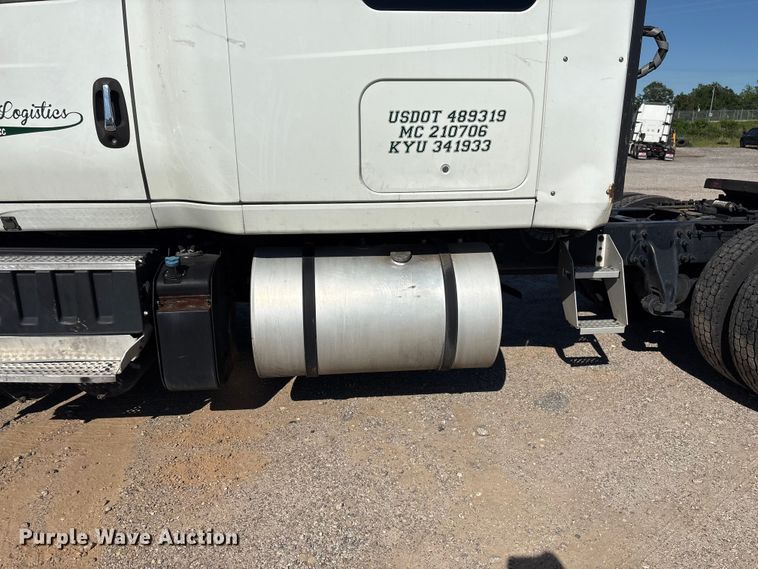 image for item EF1221 2019 International LT625 semi truck