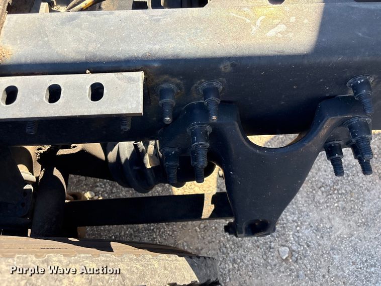 image for item EF1221 2019 International LT625 semi truck