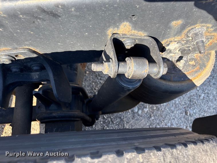 image for item EF1221 2019 International LT625 semi truck