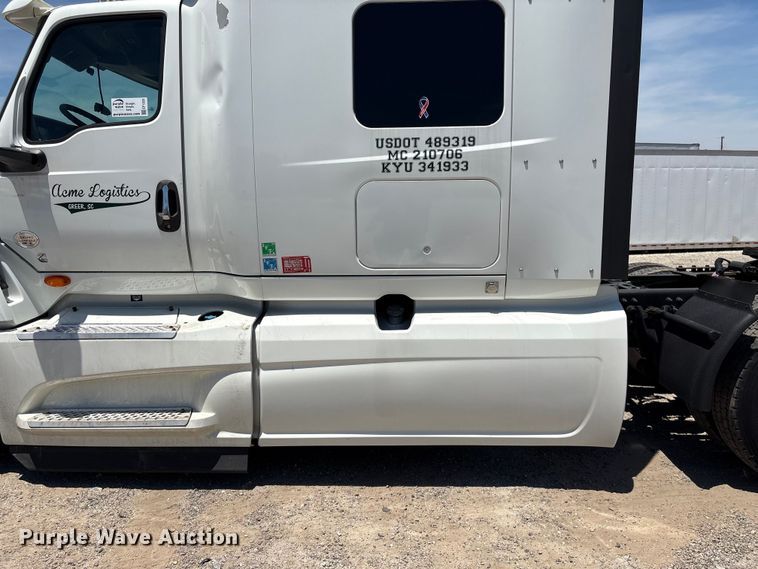 image for item EF1222 2019 International LT625 semi truck
