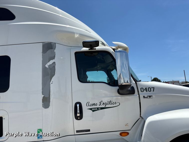 image for item EF1222 2019 International LT625 semi truck