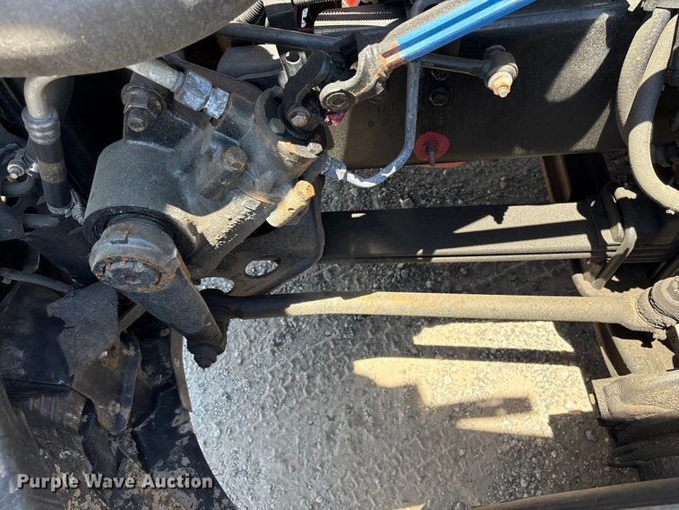 image for item EF1222 2019 International LT625 semi truck