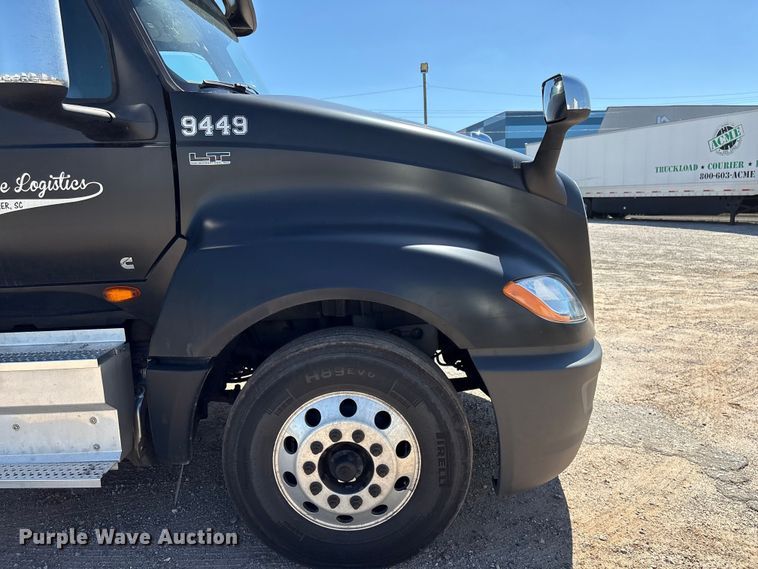 image for item EF1223 2021 International LT625 semi truck