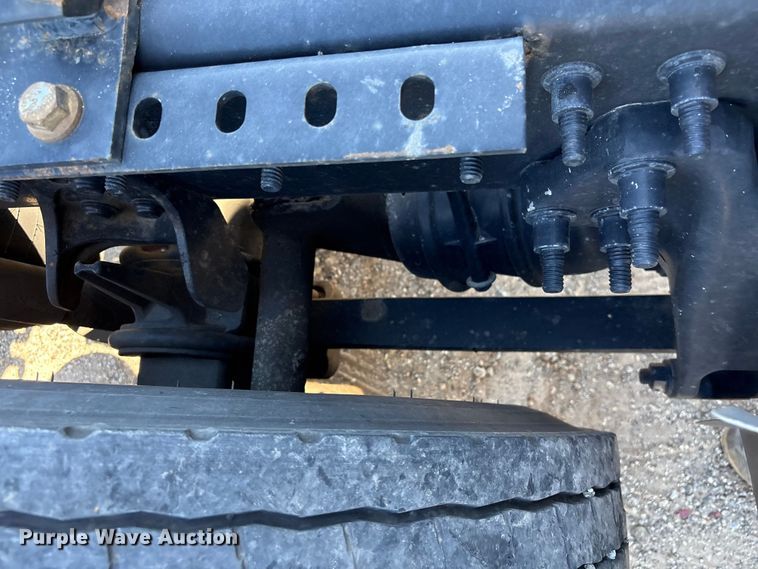 image for item EF1223 2021 International LT625 semi truck