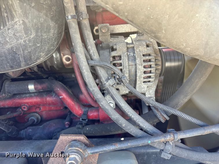 image for item EF1223 2021 International LT625 semi truck